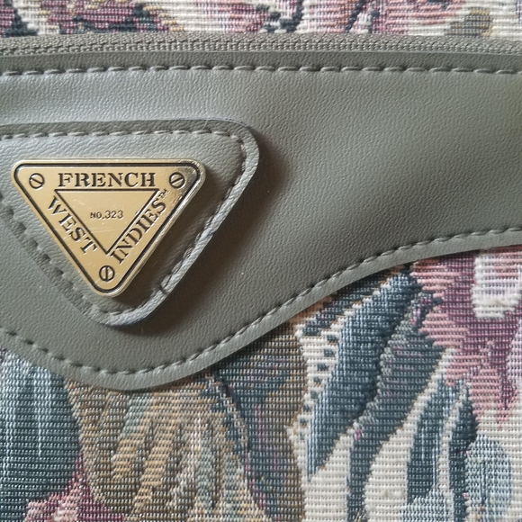 Vintage 1970's French West Indies Travel Bag - Picture 2 of 5